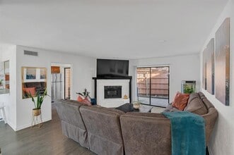 Building Photo - 2503 Tierra Dr