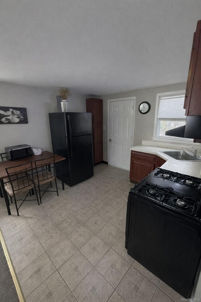 Foto del edificio - 308 Kansas St