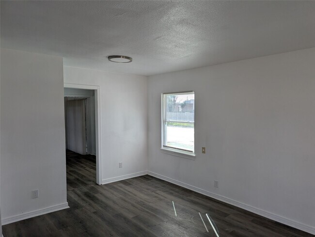 Foto del edificio - 2510 2nd St