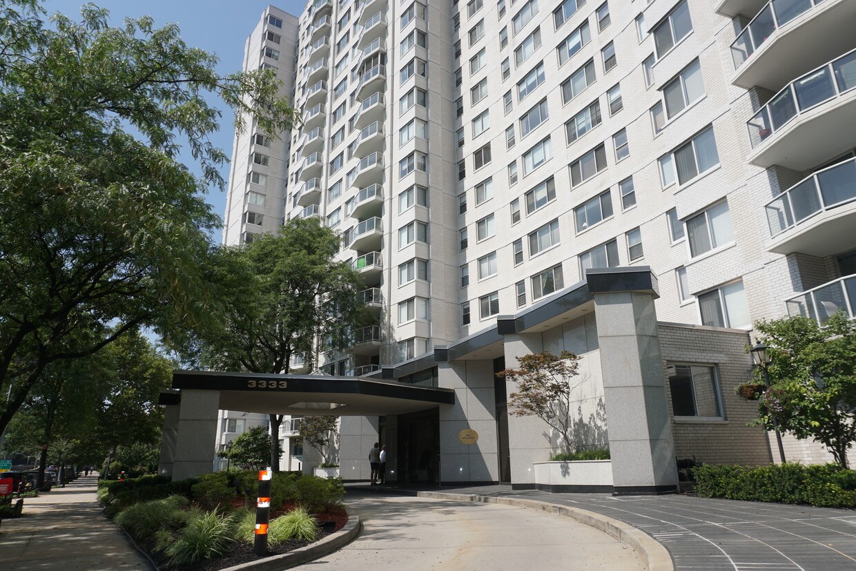 Foto principal - 3333 Henry Hudson Pkwy