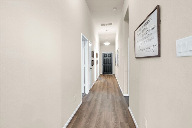 Foto del edificio - 18806 Legend Oaks Dr