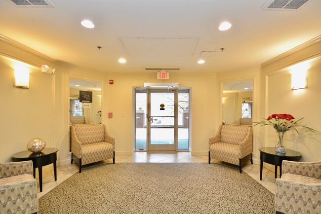 Foto del edificio - 1855 Stratford Park Pl