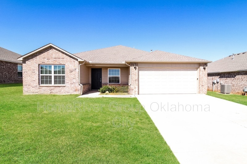 2041 Hunter Springs Way, Mustang, OK 73064 House Rental in Mustang