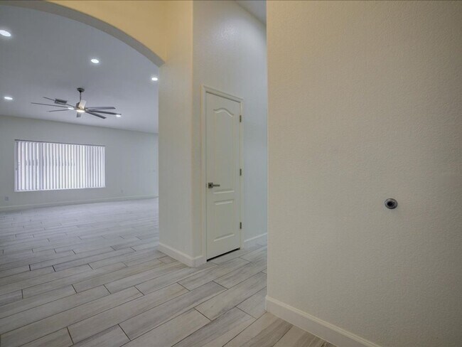 Building Photo - Spacious 3-Bedroom Home with 3-Car Garage & Large Backyard