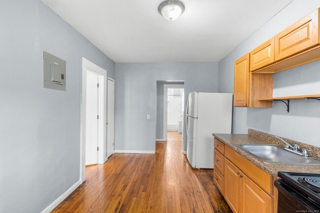 Building Photo - 38 Beacon St