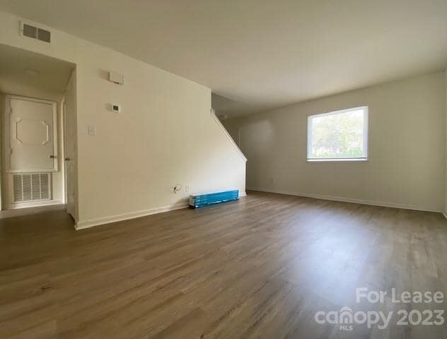 Building Photo - 7924 Shady Oak Trail