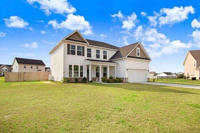 Building Photo - 405 Korbel Dr