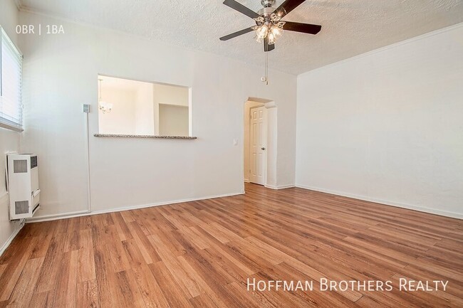 Foto del edificio - 921 S Bonnie Brae St