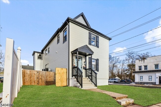 Foto del edificio - 143 Johnston Ave