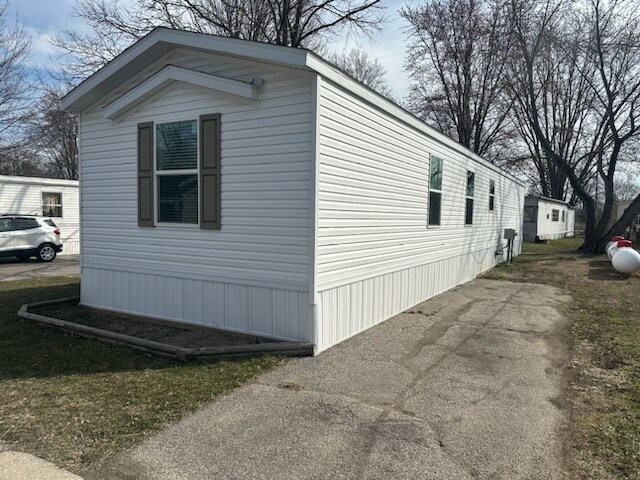 Building Photo - 7519 Dorr St