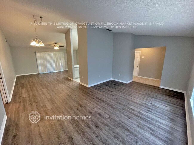 Building Photo - 21224 Alderson Ave