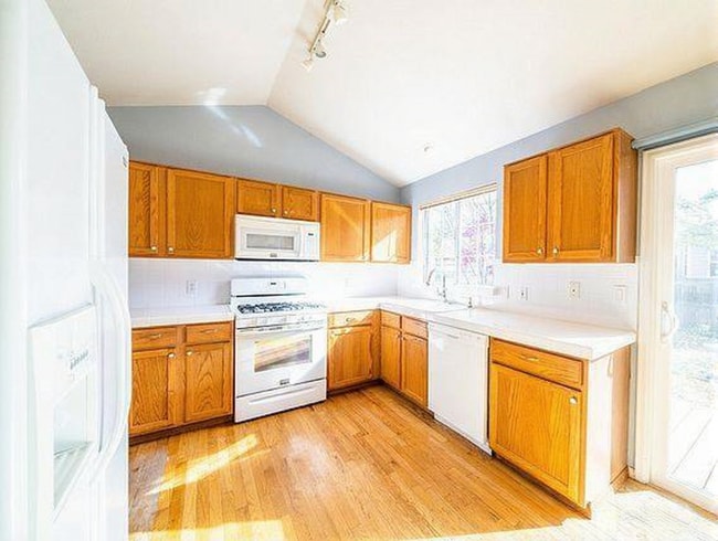 Building Photo - 437 S Cherrywood Dr