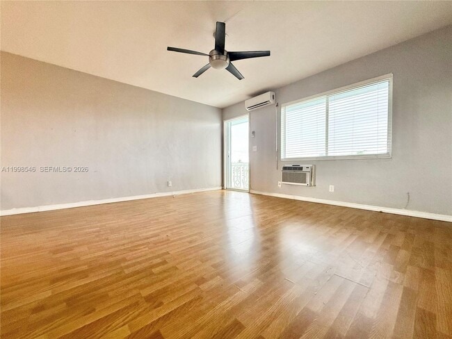 Building Photo - 455 Golden Isles Dr