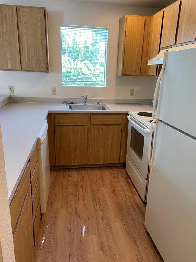 Building Photo - 1 bedroom in Seattle WA 98119