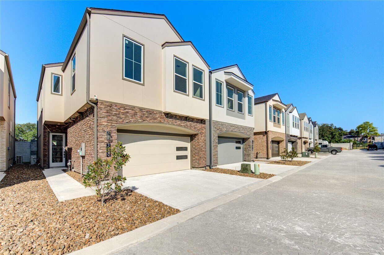 Foto principal - 2920 El Fenice Ln