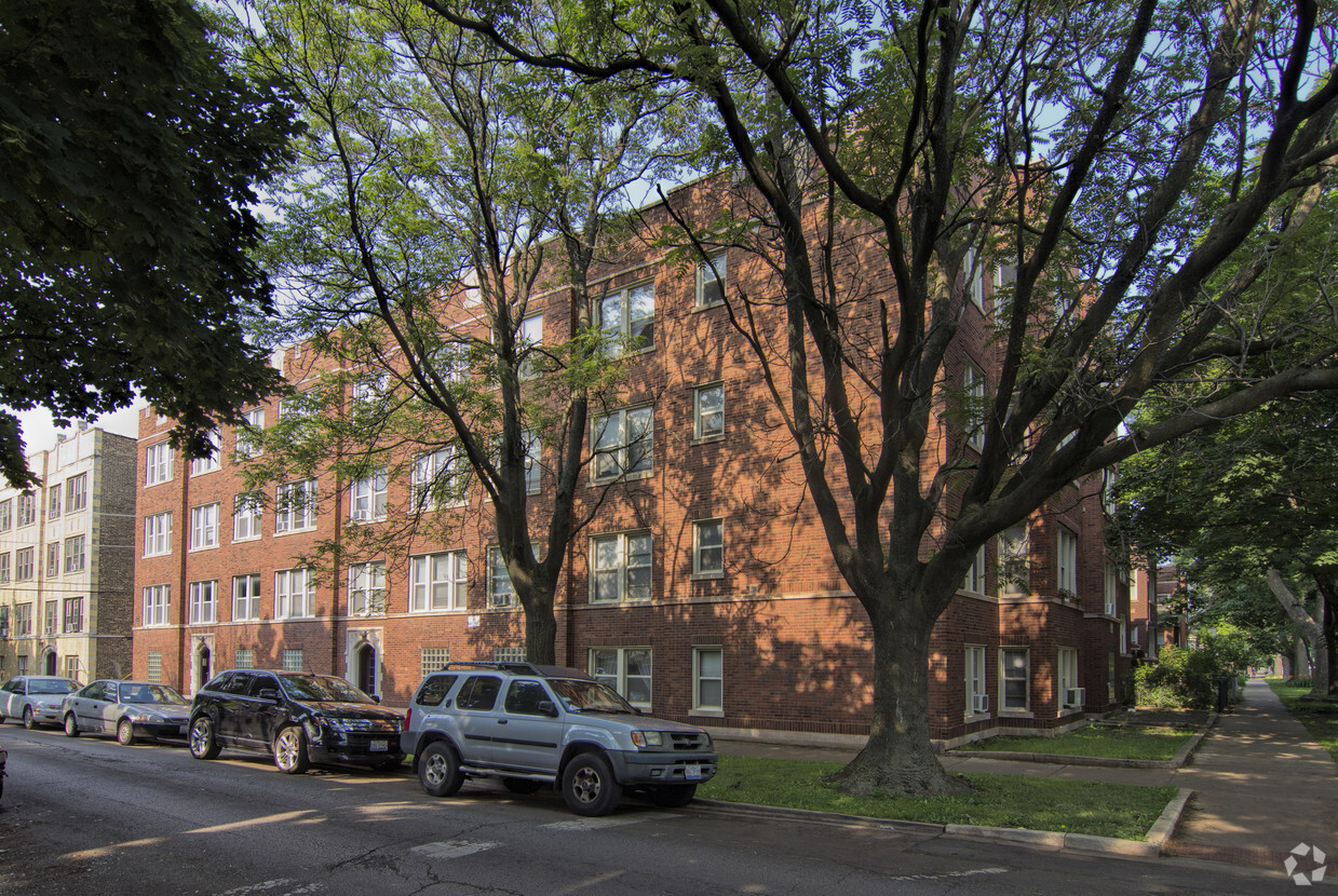 Building Photo - 4105-4111 N Spaulding Ave