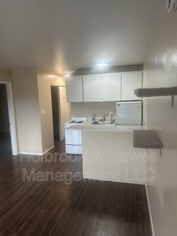 Foto del edificio - 225 N Sherwood St