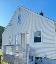 Building Photo - 918 Brittain Rd