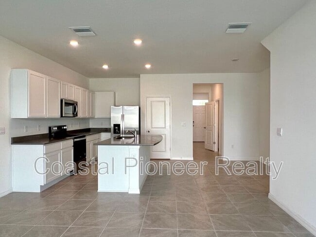 Building Photo - 3514 White Dandelion Ct