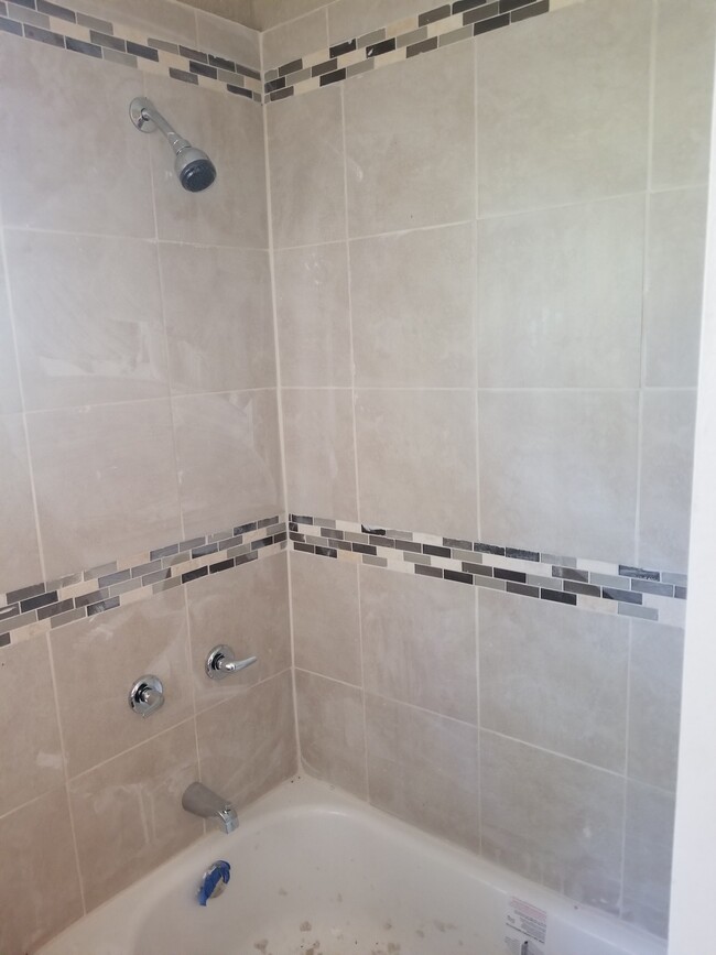 Bathroom - 6519 Moncrief rd w