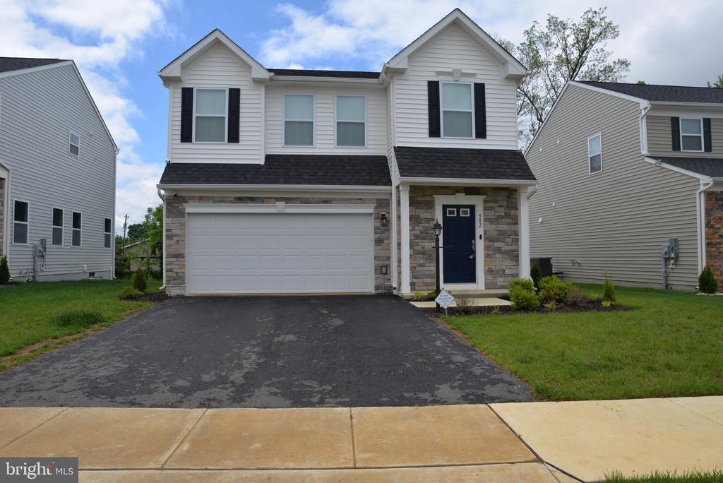 Foto principal - 382 Freeman St