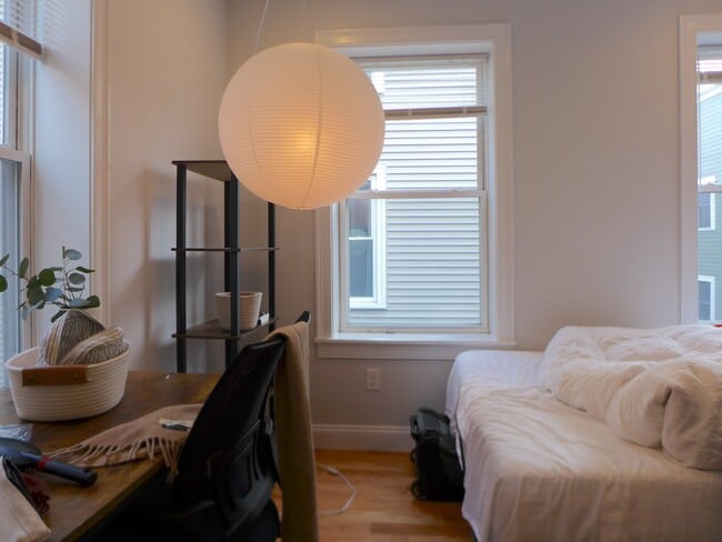 Foto del edificio - 725 Parker St