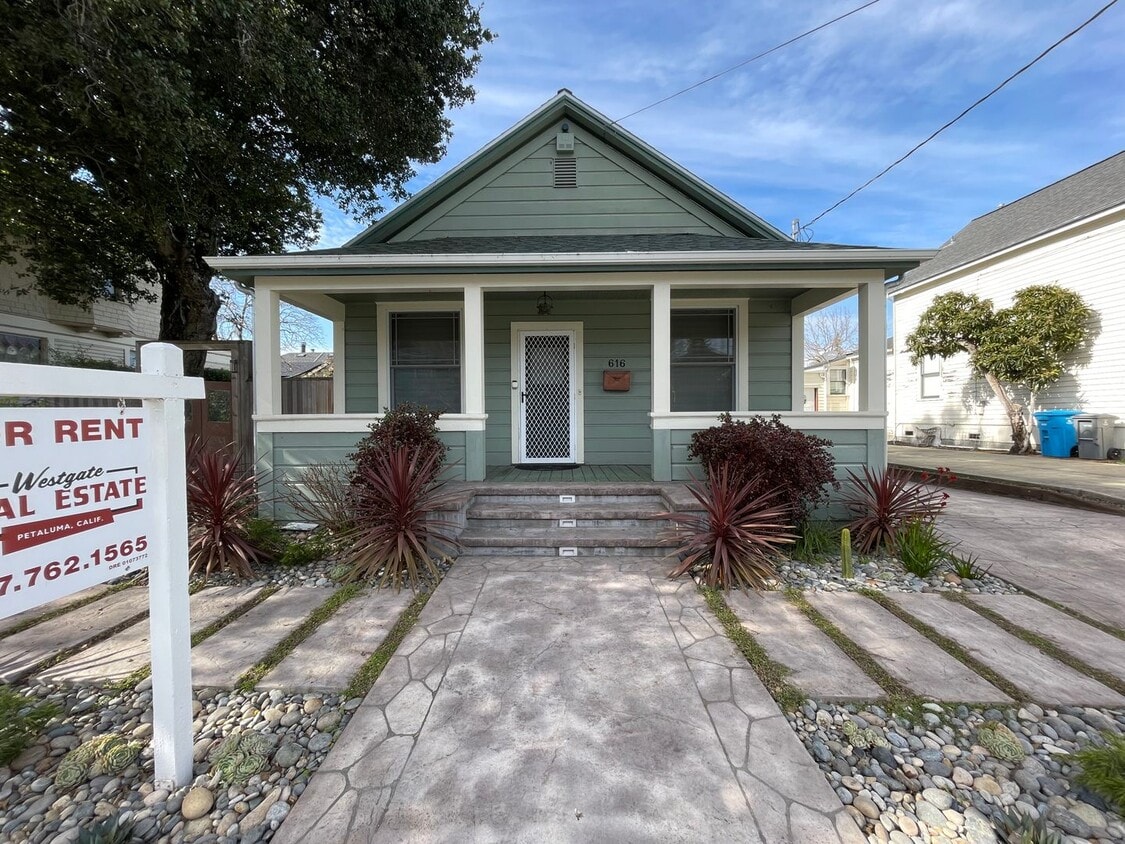 616 B St, Petaluma, CA 94952 House Rental in Petaluma, CA