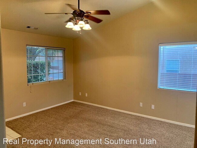 Foto del edificio - 3 br, 2 bath House - 332 East 710 South #79