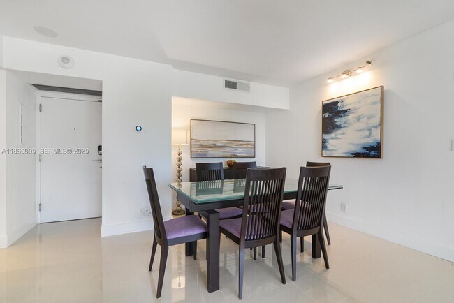 Foto del edificio - 20355 NE 34th Ct