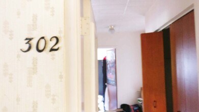 Building Photo - 3044 Sandwich St.