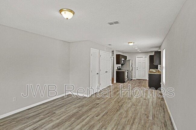 Building Photo - 1419 McConihe St