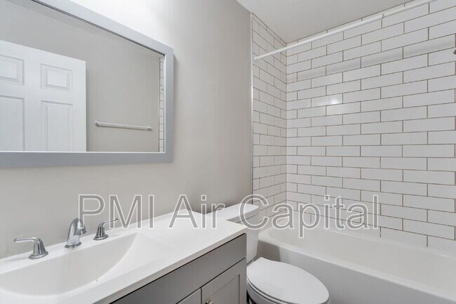 Foto del edificio - 615 N Elder St