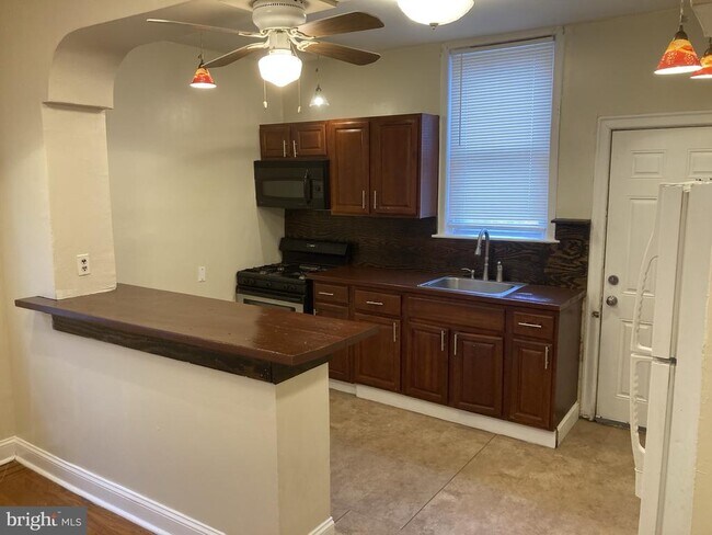 Foto del edificio - 3145 N Patton St