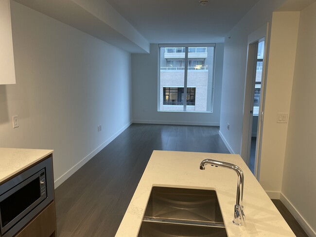 Building Photo - 618 Carnarvon St