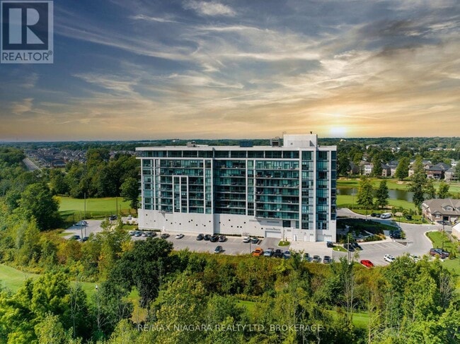 Building Photo - 7711-7711 Green Vista Gate
