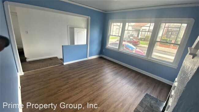 Building Photo - 3 br, 1 bath House - 8133 Hillside St.
