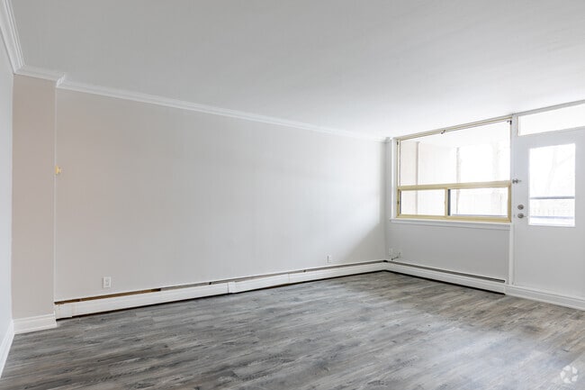 3BR, 2BA - 1303SF - Living Room - Fairview Towers