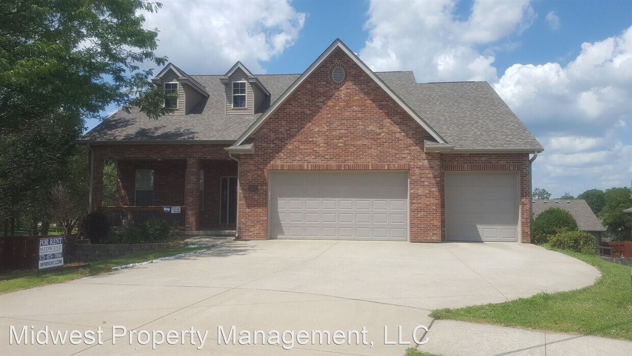 Primary Photo - 5 br, 3.5 bath House - 317 Green Meadows Cr
