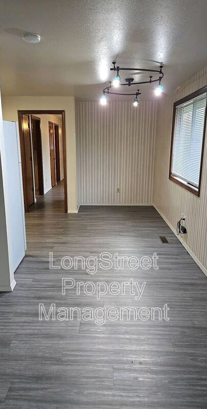 Foto del edificio - 615 SE Chicago St