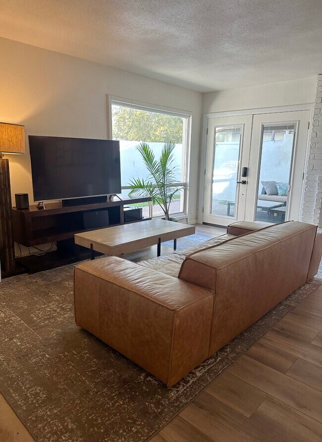 Living room - 7205 Grand Canyon Dr