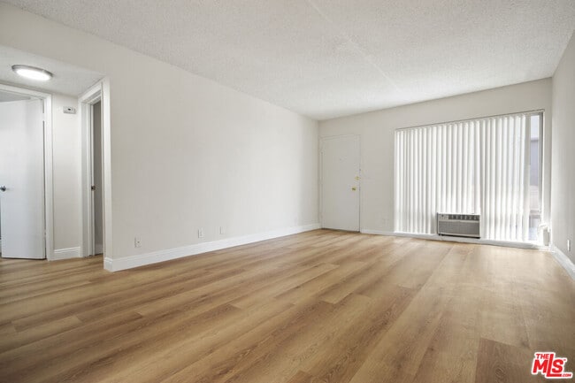 Foto del edificio - 1134 N Clark St