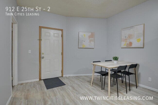 Foto del edificio - 912 E 25th St