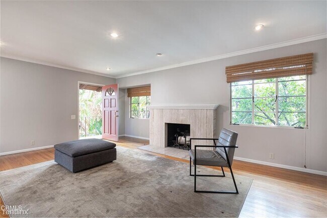Building Photo - 2 br, 2 bath Condo - 2393 El Molino Ave