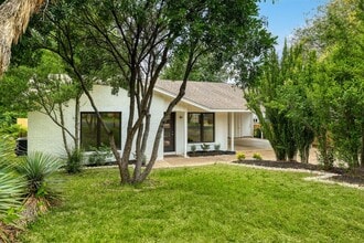 3300 Catalina Dr