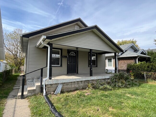 Building Photo - 730 N Bosart Ave
