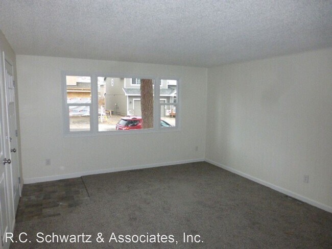Foto del edificio - 3 br, 1 bath House - 3704 E. 34th