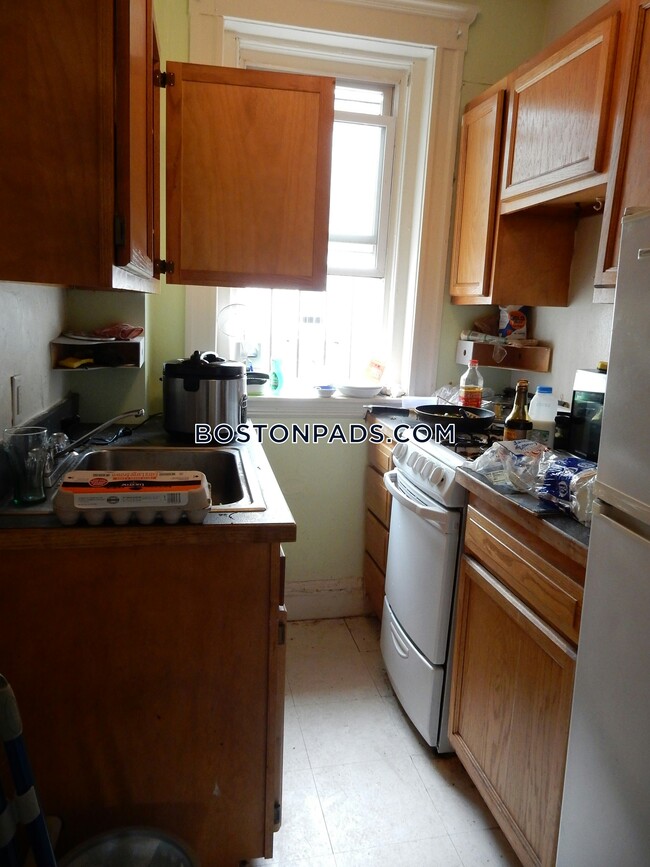 Building Photo - 1179 Boylston St