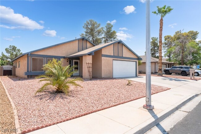 Building Photo - 1713 Neptune Dr
