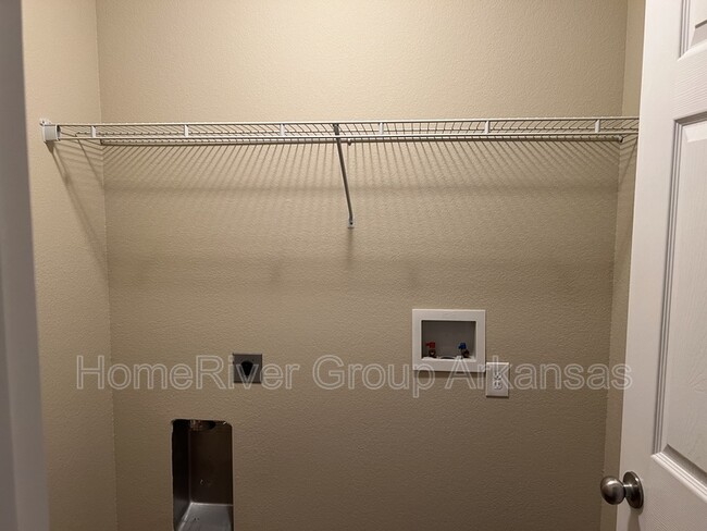 Building Photo - 279 Honor Ct