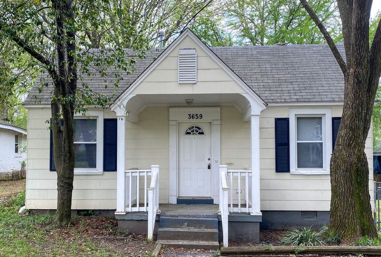 3 bed, 2 bath near Highland and Spottswood - 3 bed, 2 bath near Highland and Spottswood